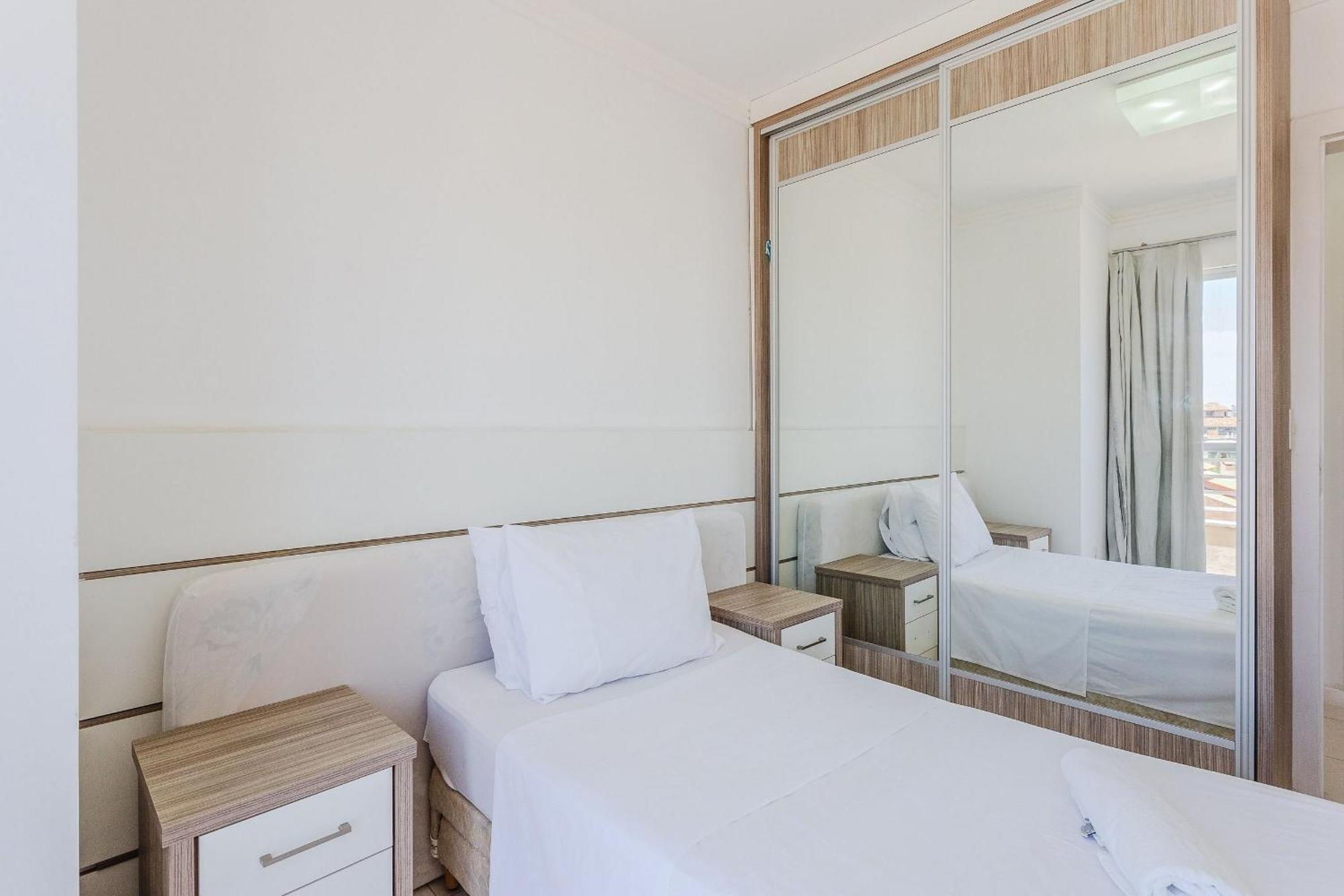 Apartamentos Com Piscina Em Floripa - Cac Florianópolis Екстериор снимка