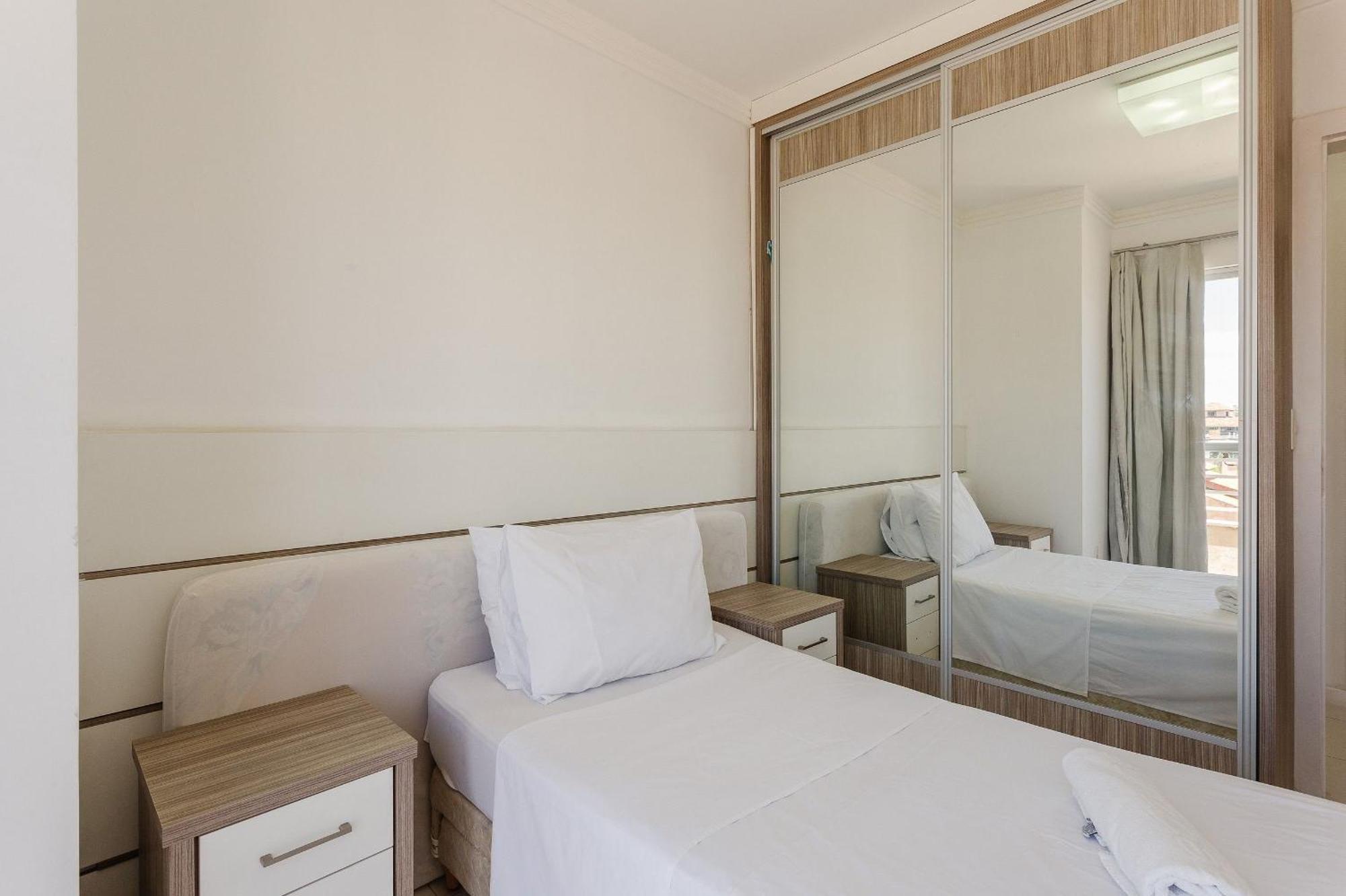 Apartamentos Com Piscina Em Floripa - Cac Florianópolis Екстериор снимка